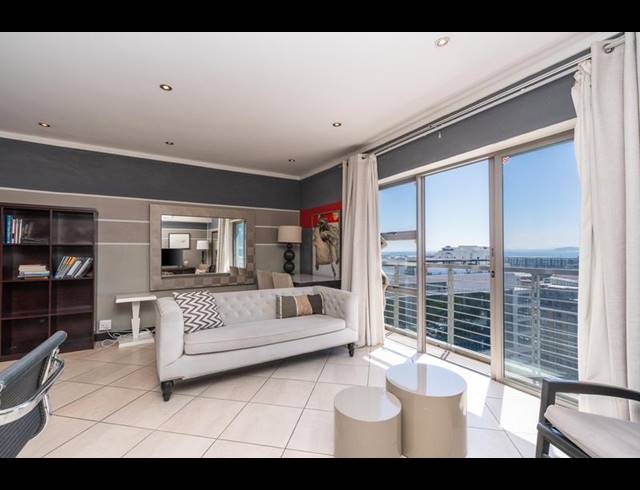 1 BEDROOM APARTMENT FOR SALE IN CAPE TOWN CITY CENTRE